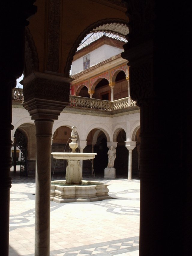 P5210001 patio principal - Casa Pilatus - Sevilla